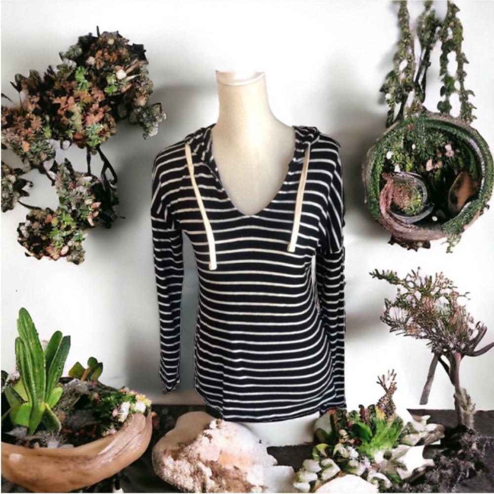 Heart & Hips Lightweight Black and White Striped Hooded Sweater